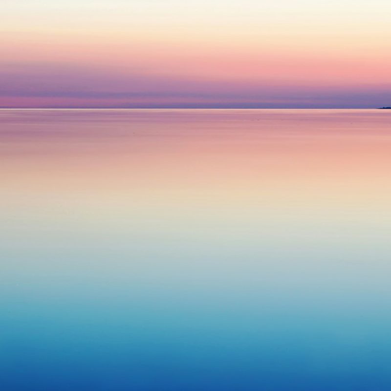 photo of blue and pink sea